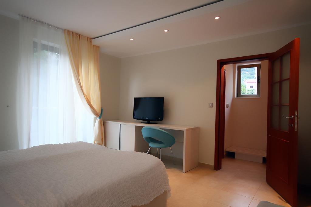 Domador Rooms & Apartments Becici  Exterior photo