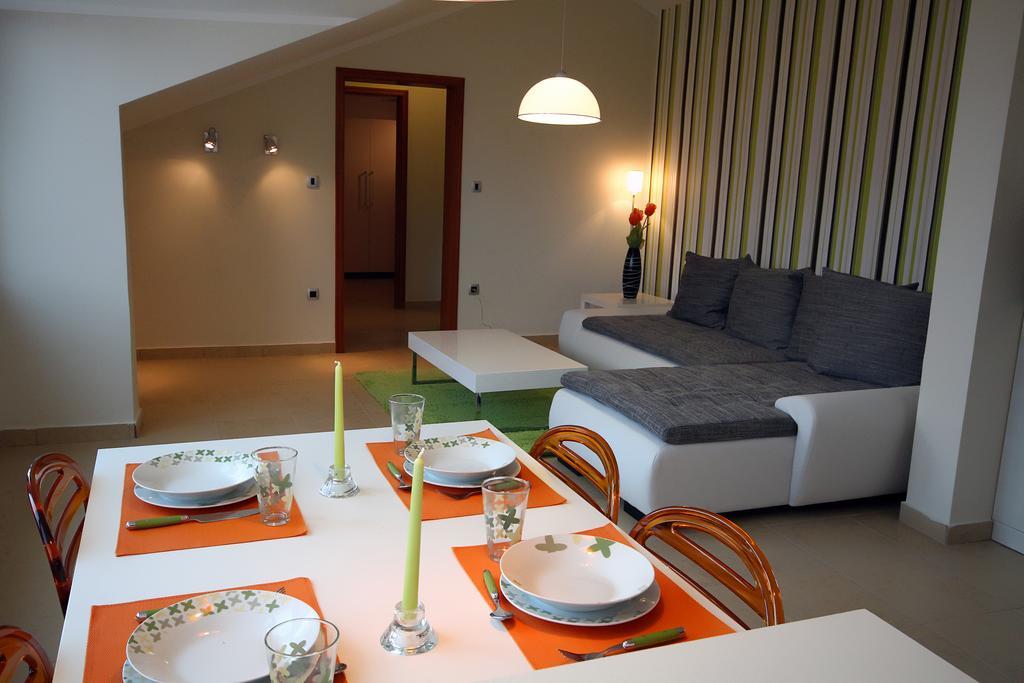 Domador Rooms & Apartments Becici  Exterior photo